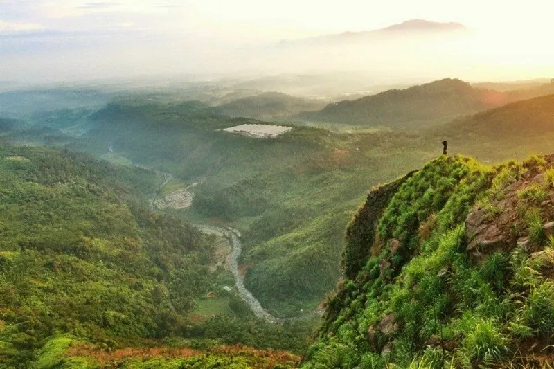 Gunung Batu Jonggol Sukamakmur