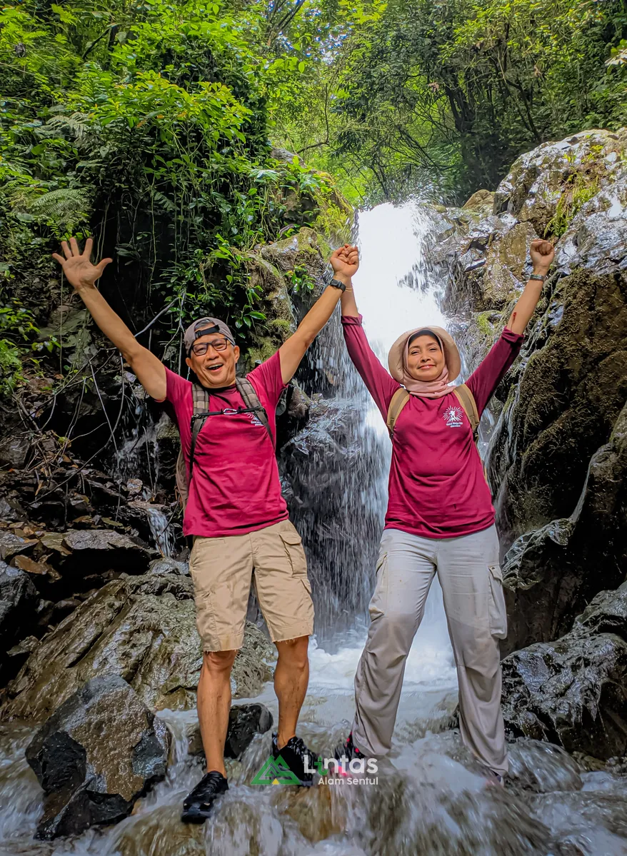 TREKKING CURUG CIBINGBIN (1)