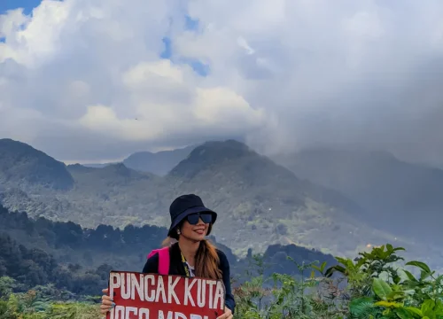 Trekking Puncak Kuta dan Curug Mariuk, Harga Paket & Panduan Lengkap